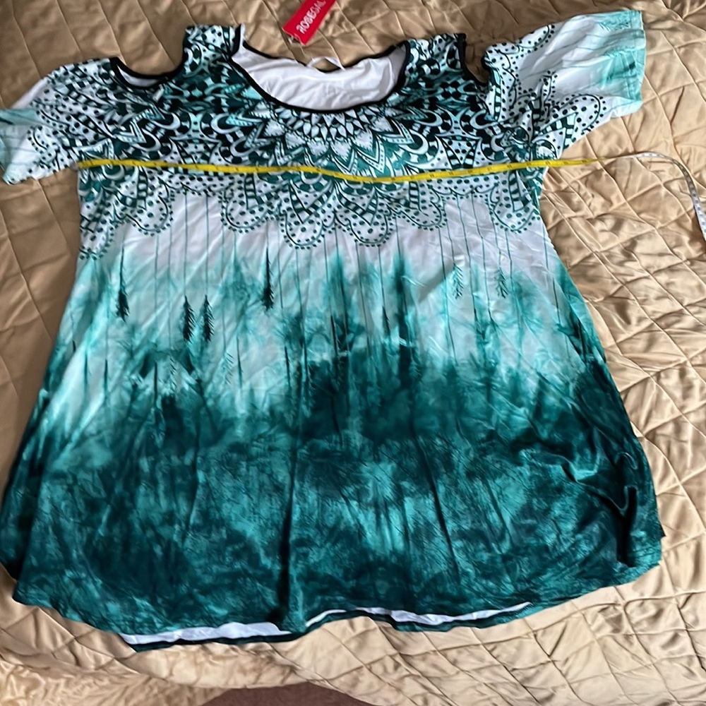 Rosegal 4X cold shoulder two piece  runs big set